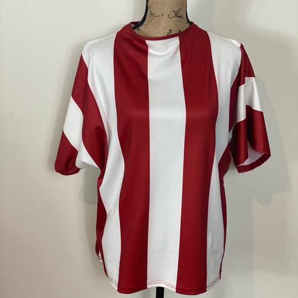 Top - Picture 3 of 3